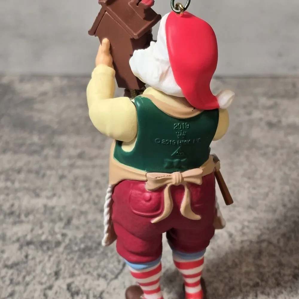 Hallmark Keepsake TOYMAKER SANTA Ornament 2019 Cuckoo Clock 20th in Series w Box